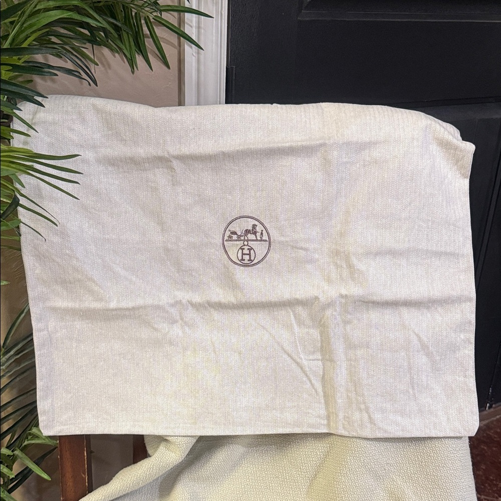 Authentic Hermes Cream Large 20*24 inch Dust Bag